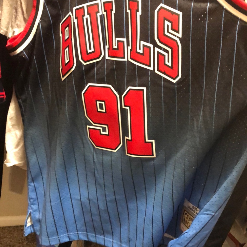 Mitchell and Ness Bull Jersey